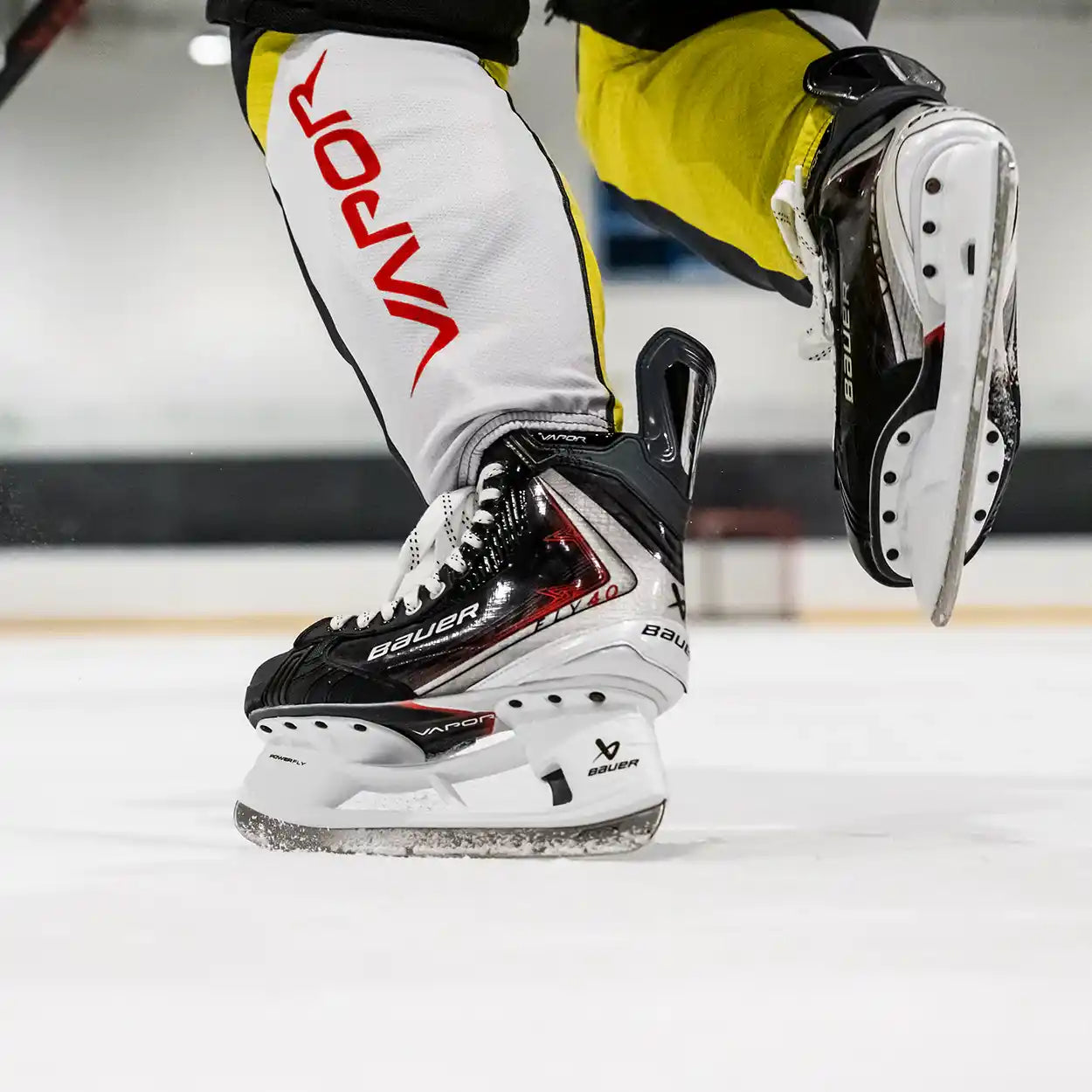 Bauer Vapor Fly40 Junior Ice Hockey Skate